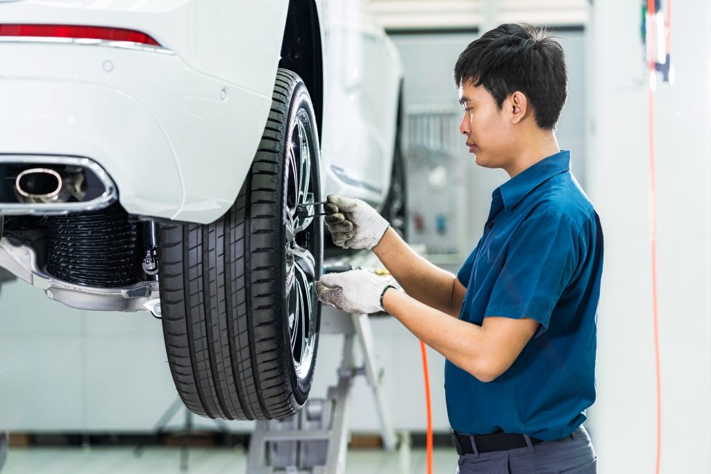 ảnh minh họa sửa chữa xe ô tô có bảo hiểm